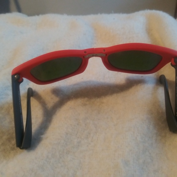Ray-Ban Folding WayFarer sunglasses - Picture 5 of 5